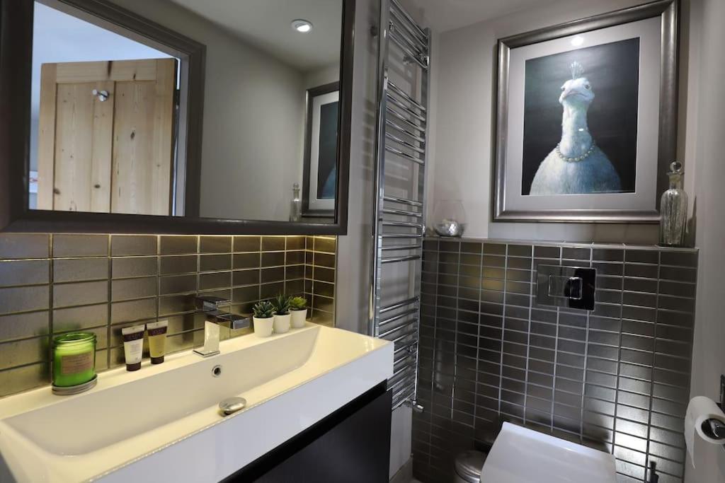 Stylish Townhouse 15 Mins To Laines & Seafront Villa Brighton Екстериор снимка
