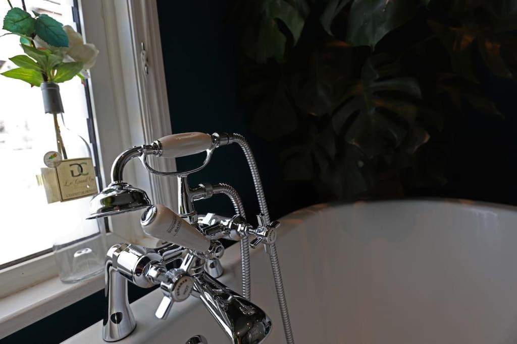 Stylish Townhouse 15 Mins To Laines & Seafront Villa Brighton Екстериор снимка